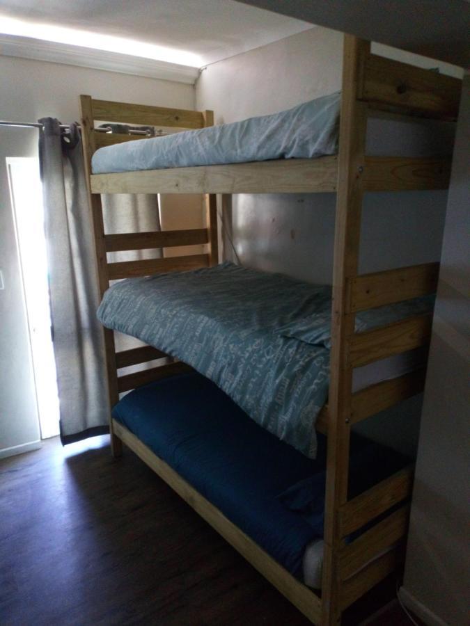 Apartment 8 Sleeper Helderberg Ct *