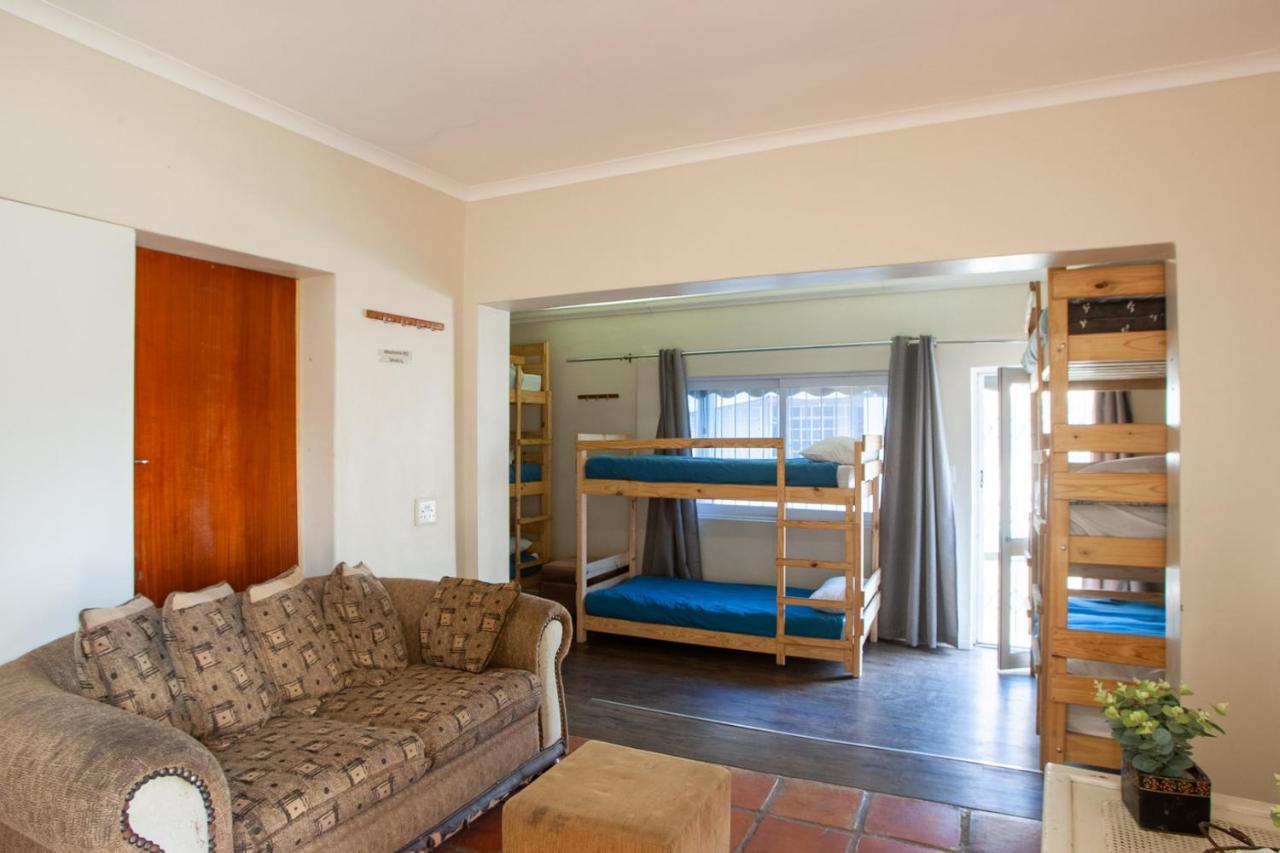 8 Sleeper Helderberg Ct * Cape Town
